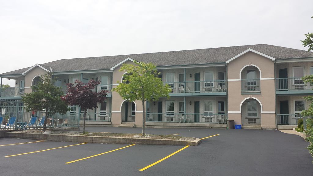 Lakeview Resort Motel ワサガビーチ エクステリア 写真