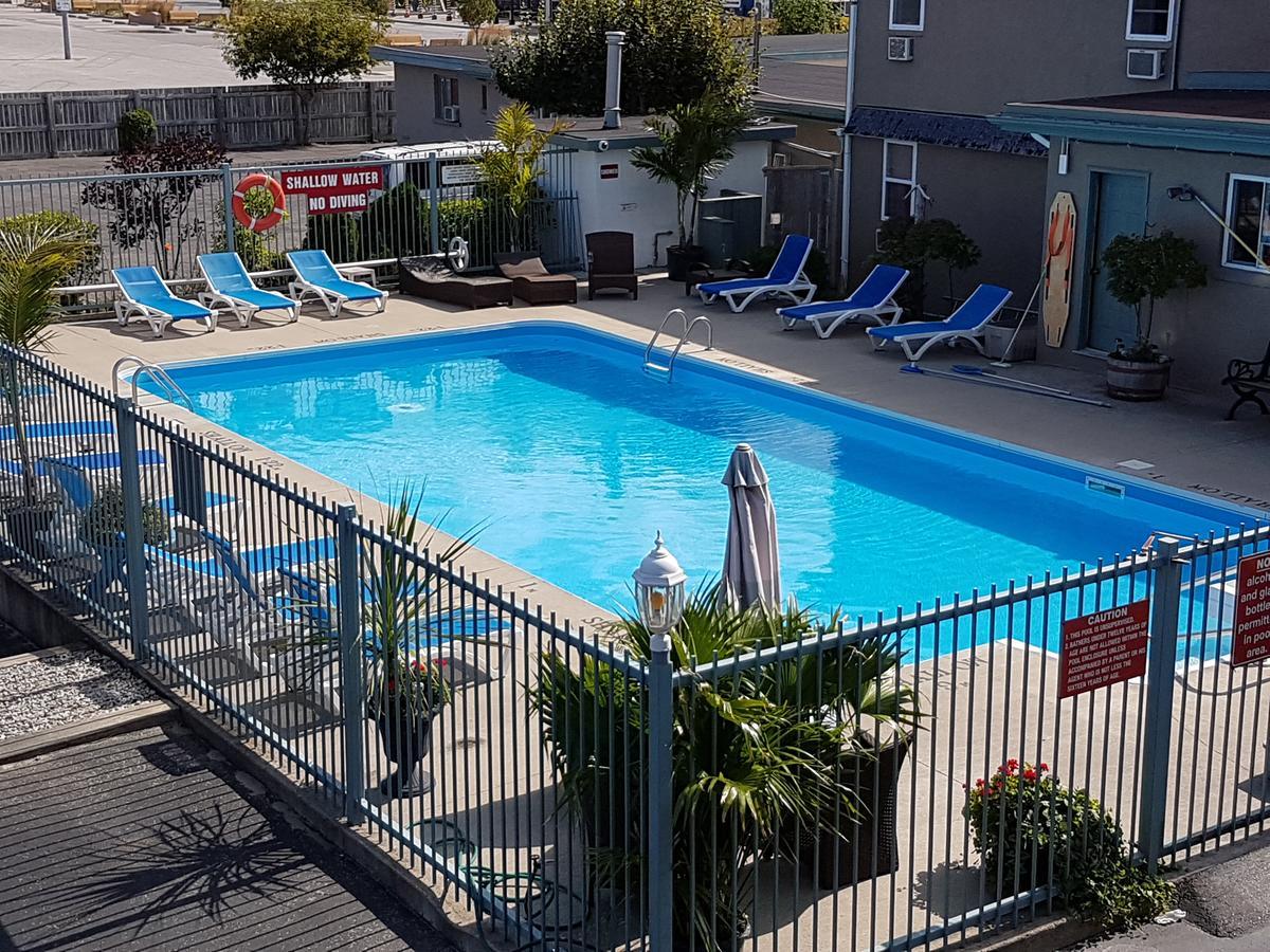 Lakeview Resort Motel ワサガビーチ エクステリア 写真