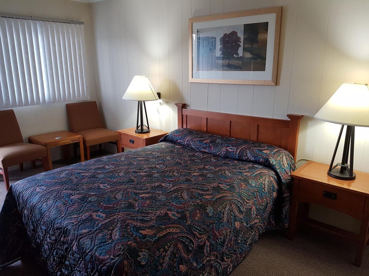 Lakeview Resort Motel ワサガビーチ エクステリア 写真