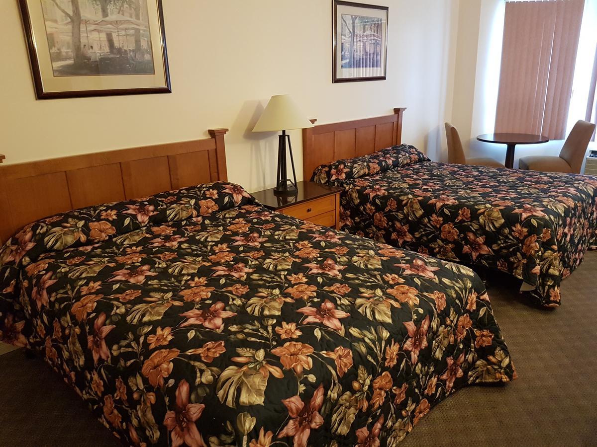 Lakeview Resort Motel ワサガビーチ エクステリア 写真